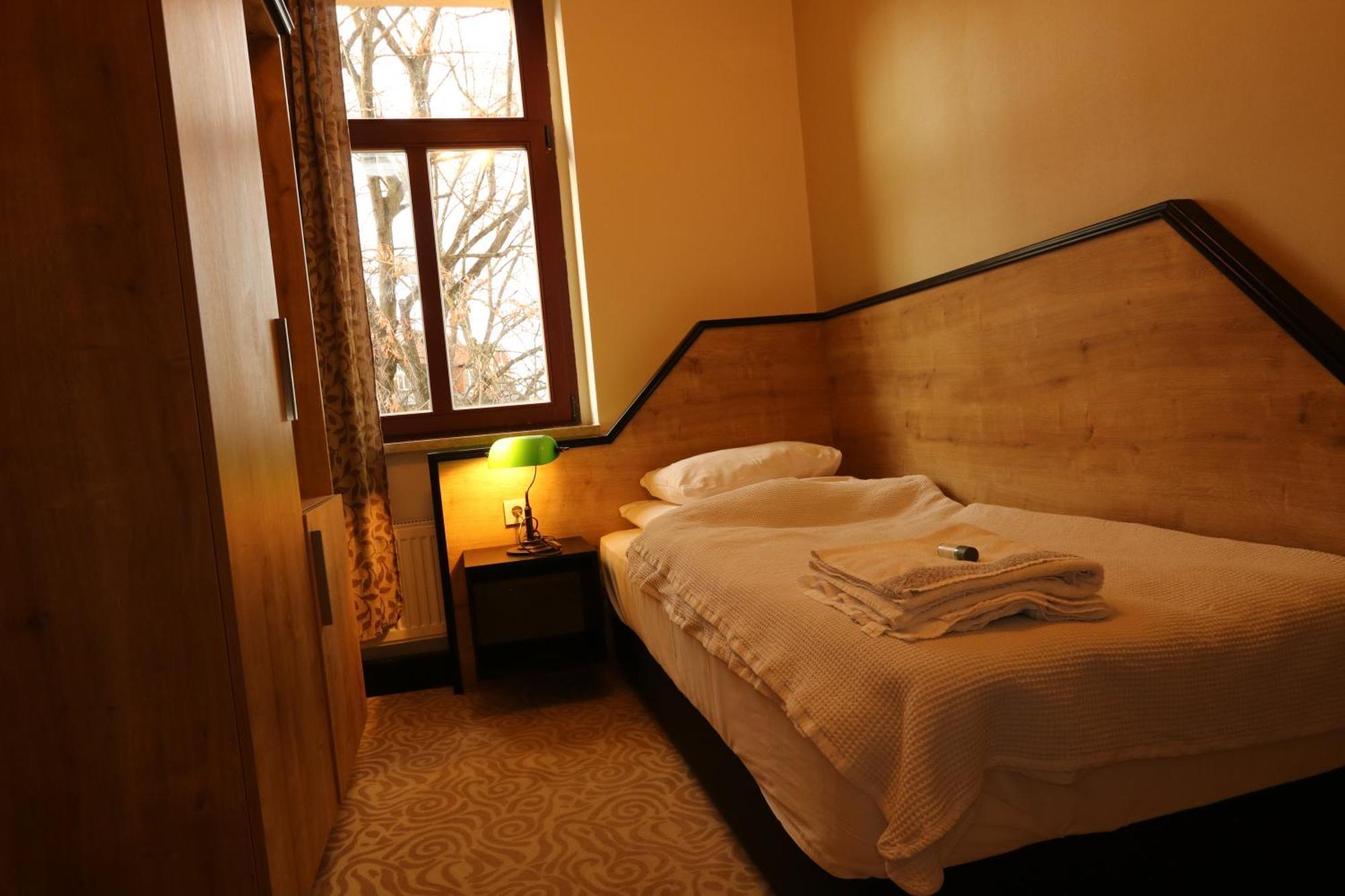 Am Fluss Saale Hotel Weissenfels Luaran gambar