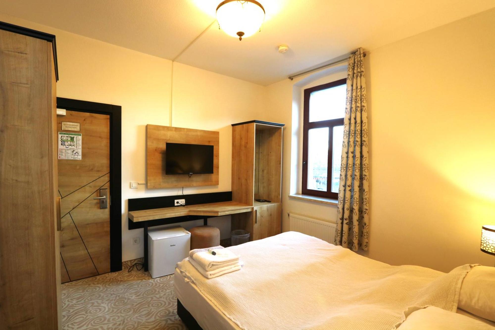 Am Fluss Saale Hotel Weissenfels Luaran gambar