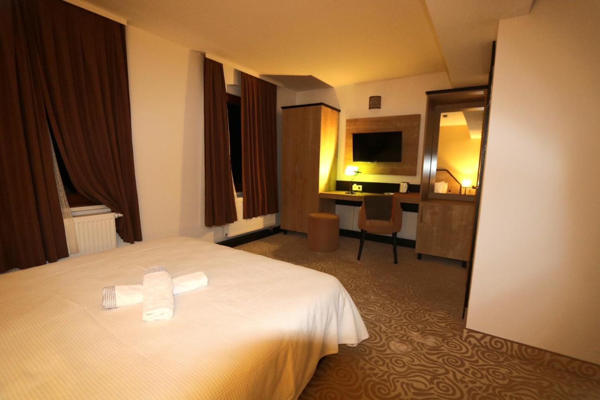 Am Fluss Saale Hotel Weissenfels Luaran gambar